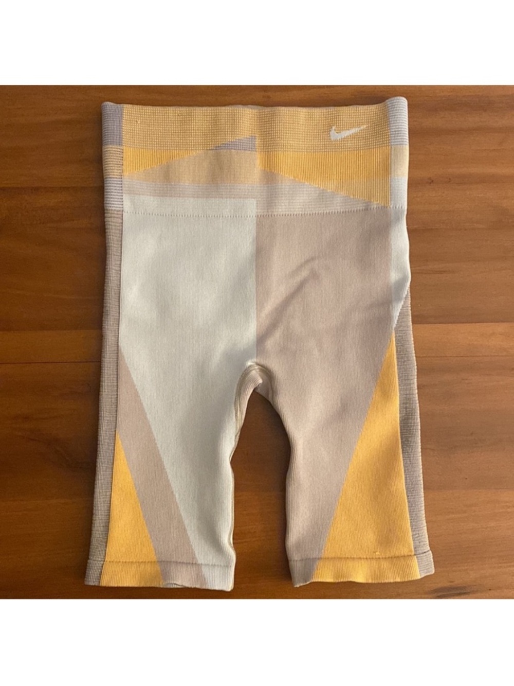 Nike Yellow & Light Gray Seamless Bike Shorts - Picture 4 of 5